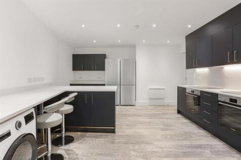 1437252812 - KITCHEN - 2.jpg