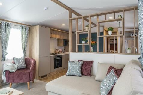 10 - Regal Hemsworth.jpg