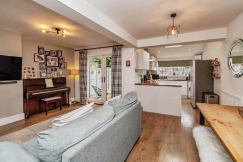 Dining/Sitting Room
