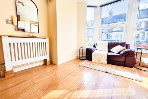 Flat 1 54 Mackintosh