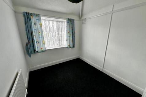 3rd bedroom.jpg