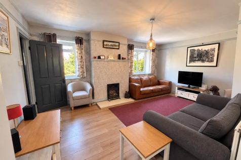 Cosy Cushion-Free Living Room.png