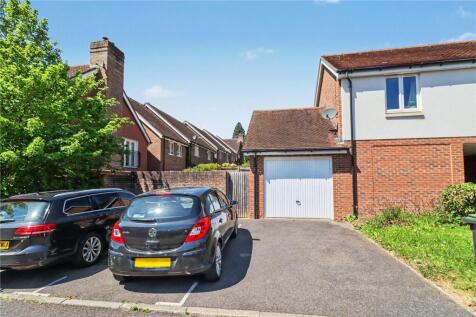 Garage/Driveway