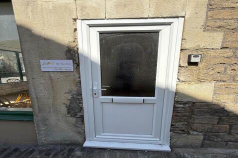FLAT ENTRANCE DOOR 