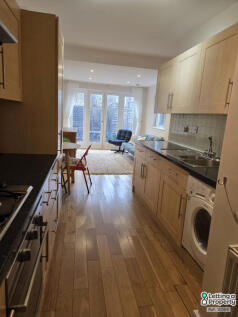 Midmoor Road, London, Greater London, SW12 0EN photo 4