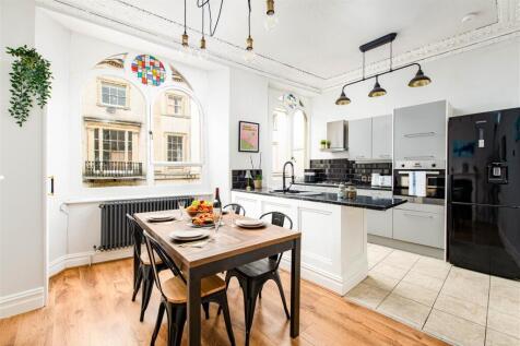 Kitchen_1.jpg