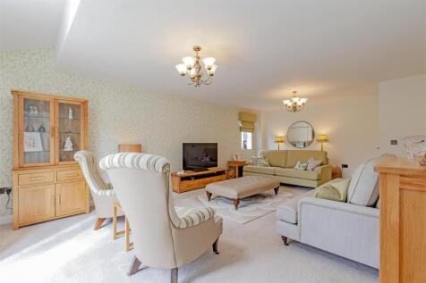 Reception Room-1.jpg