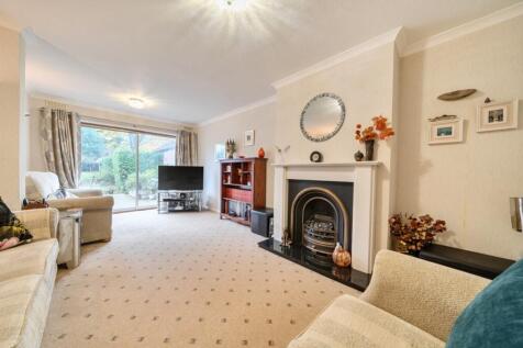 1376808-15-690e317f94ce2