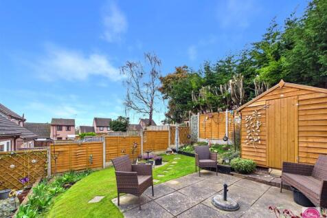 Grafton Road, Brizlincote Valley (25).jpg