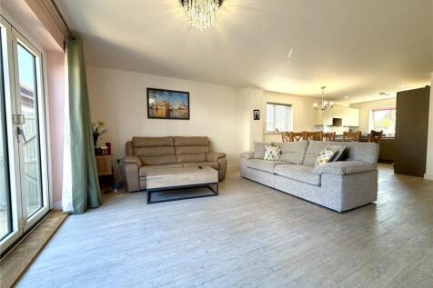 Woolner Road, Tadpole Garden Village, Swindon, Wiltshire, SN25 photo 5