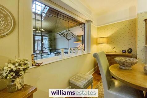 feature glass window