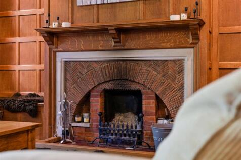 FAR END (INTERNALS) (11).jpg