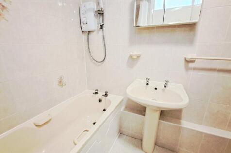 Senlac Way, St. Leonards-on-Sea, East Sussex, TN37 photo 3