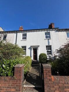 2-bed terraced on High Street, Harborne, Birmingham, £667/mo