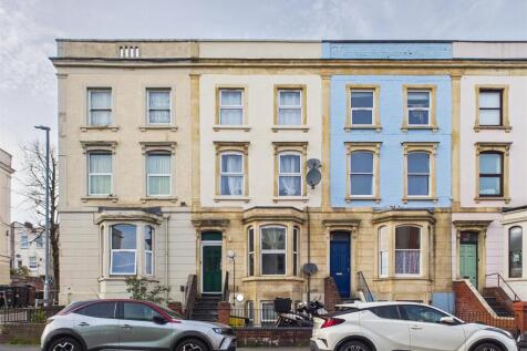 One bedroom flat in central Bristol  (8).jpg