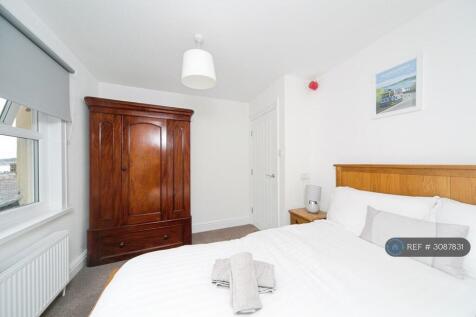 Llwynon Gardens, Llandudno, LL30 photo 4