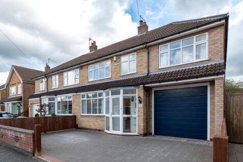 02 front - 4 bedroom semi-detached (house) at Du