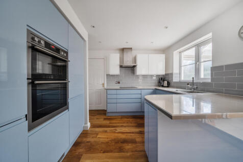 138383917693829dc8cb1c