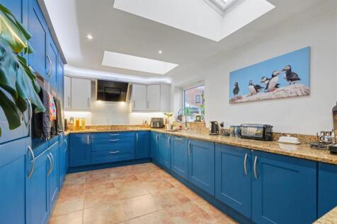 Open Planned Kitchen Living1.jpeg