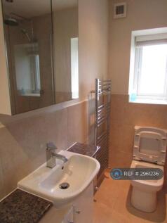 1st Floor Bathroom