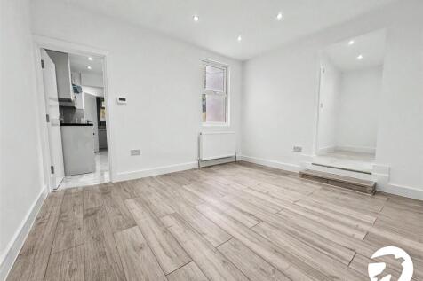 Living/Dining Area