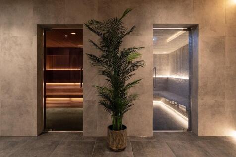 Sauna &amp; Steam Room