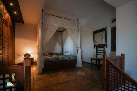 Picturesque Villa with Unique Blend of History and Unparalleled Views Image 9999