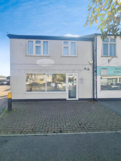 Freehold Commercial Shop &amp; One Bedroom Flat For S