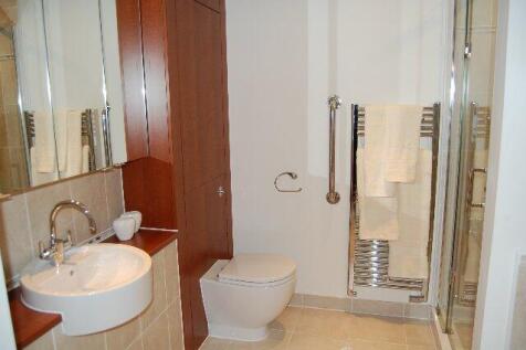 61 QH - En Suite_640