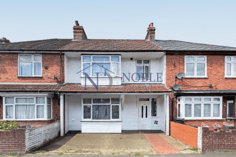 3 BEDROOM 2 BATHROOM TERRACED HOUSE IN HOUNSLOW