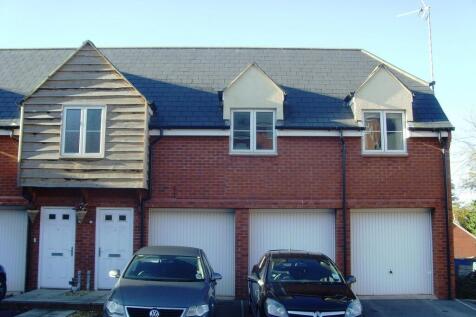 2-bed house on Rogers Walk Cotford St. Luke, Taunton, Somerset, £950/mo