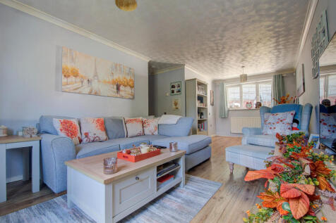 Lounge Dining Room