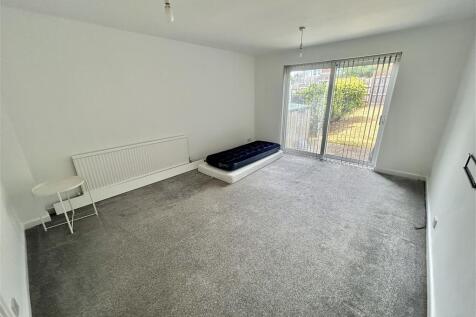 Dorchester Road, Kimberley, NOTTINGHAM photo 4