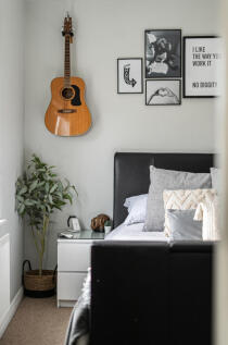 1373330-17-69036a...