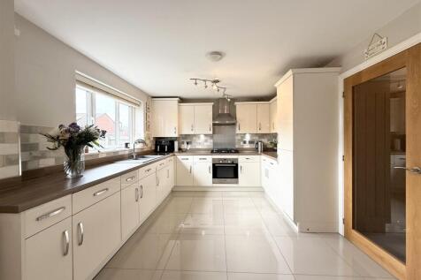 LIVING DINING KITCHEN