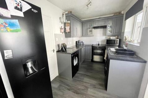 Sycamore Close, Creekmoor photo 4