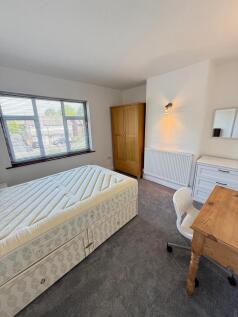 Nanpantan Road, Loughborough photo 5