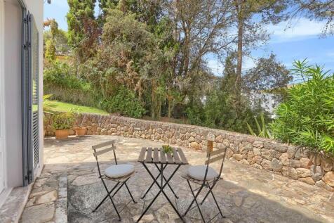 Front terrace 1 - 3.
