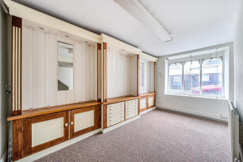 1388323-12-693869...