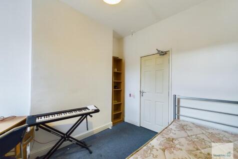 Room 2-2