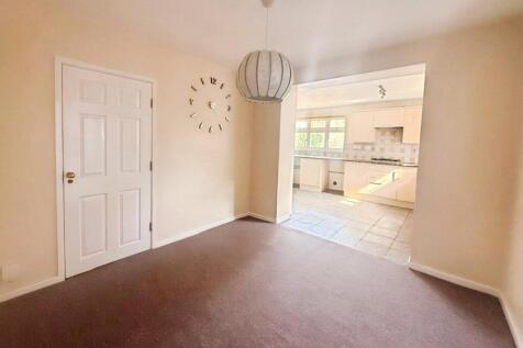 Birchover Road, Nottingham, Nottinghamshire, NG8 photo 3