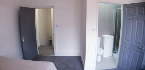 Outstanding 5 Bedroom house-City Centre photo 5