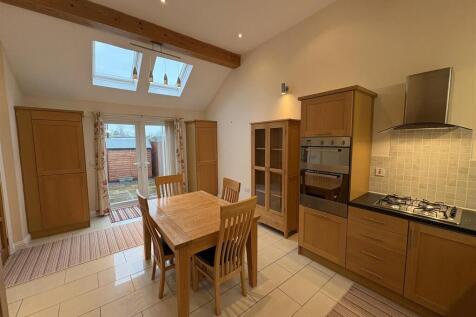 3 Bedroom Bungalow in DL3 8AP