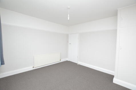 Linden Avenue, Woodseats, Sheffield, S8 0GA photo 5