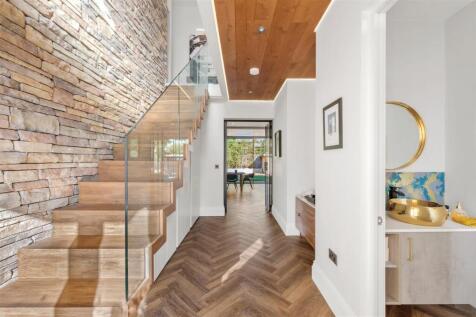 3 Beltane Drive-3.jpg