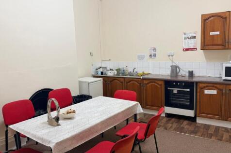 Commercial Property to rent Image 5
