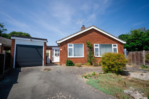 N.E 5a Lodge Farm Drive-44.jpg