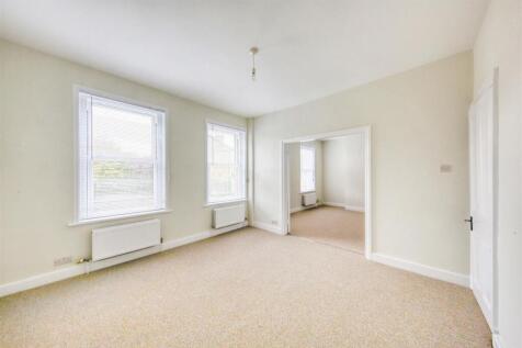 Plough Road, London photo 2