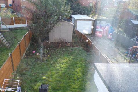 MatherSt81gdn4.JPG