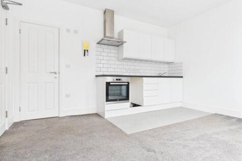 Studio Room: Kitchen